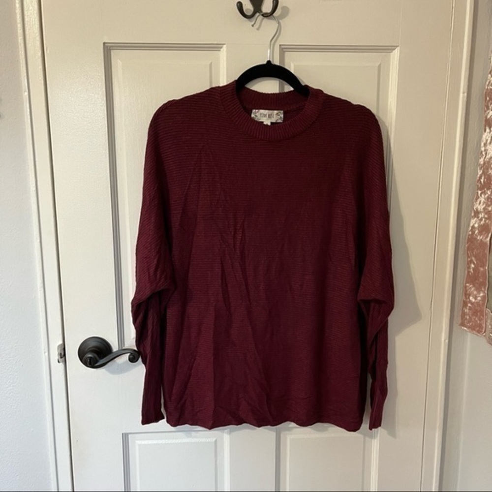 🩷 maroon long sleeve top